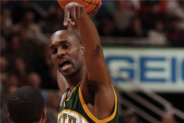 不少批评者 不少批评者